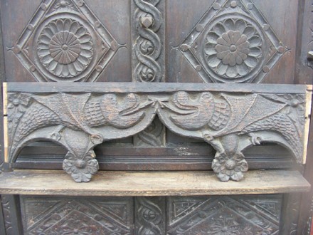 Carved Dragons on Ledbury Portal