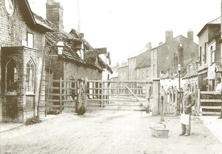 Widemarsh Street Too Gate c1860 Widemarsh Street Toll Gate c1860 on Ledbury Portal